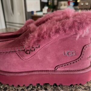 NWOT! Ugg Ansley Park gorgeous shoes/slippers!